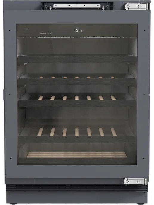 UWpri 376120 001  5   44